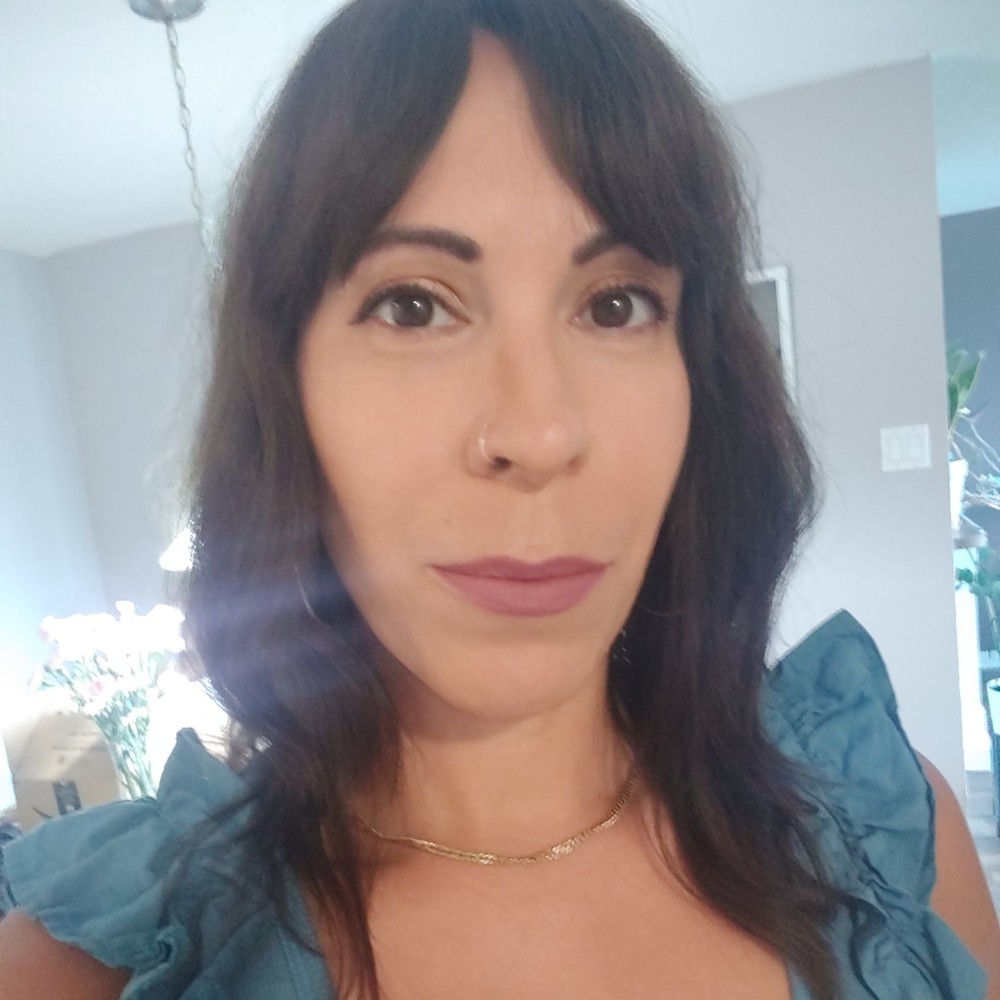 Meet your Posher, Nicole